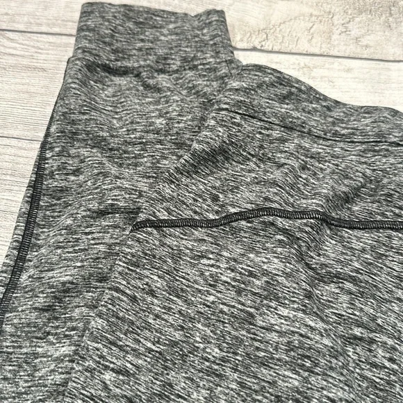 🍋Women’s Lululemon Ready to Rulu Fleece jogger size 10🍋 - Picture 15 of 16